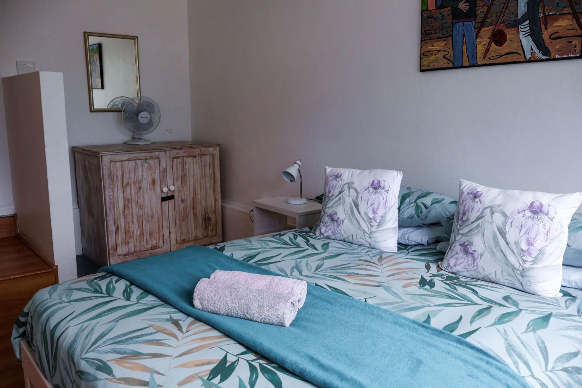 Hermanus Backpackers & Budget Accommodation Zewnętrze zdjęcie