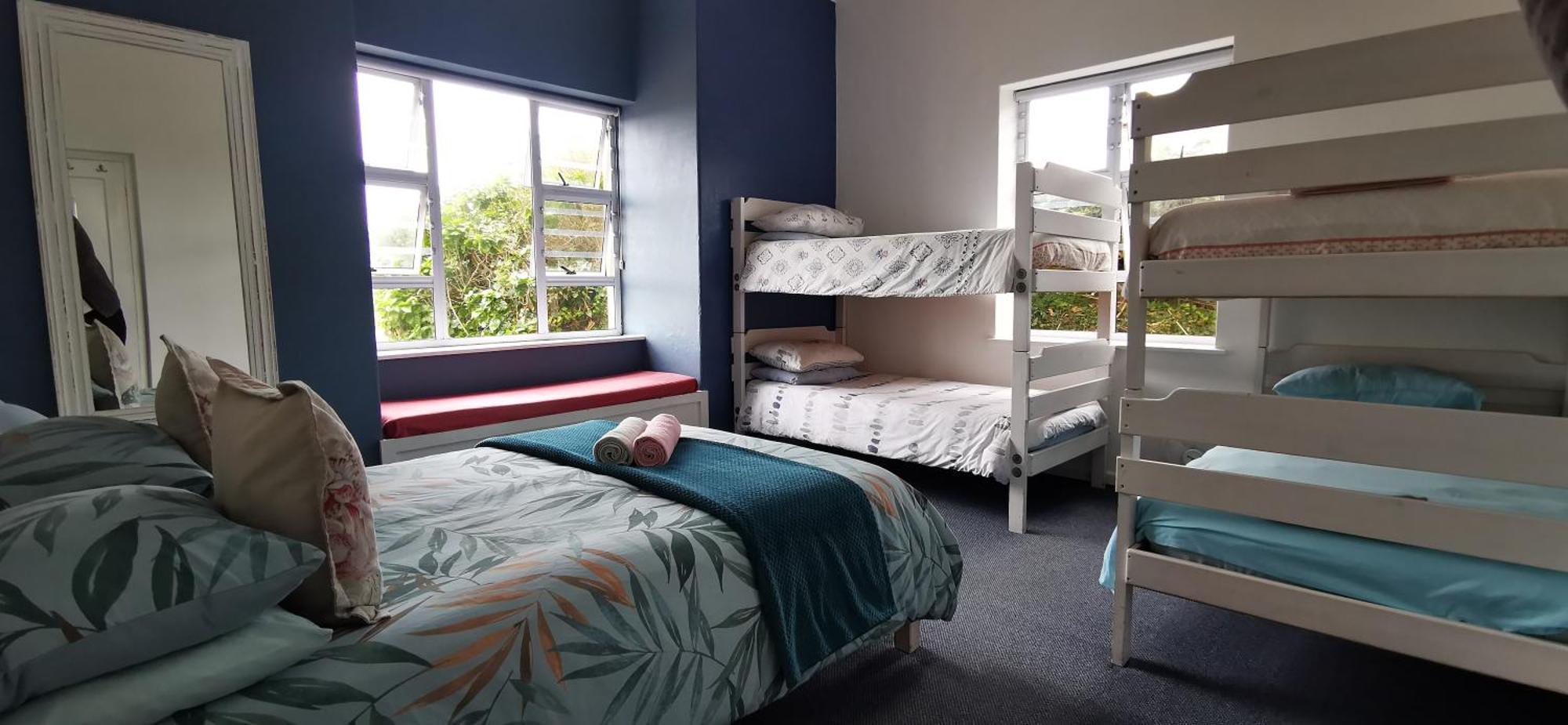 Hermanus Backpackers & Budget Accommodation Zewnętrze zdjęcie