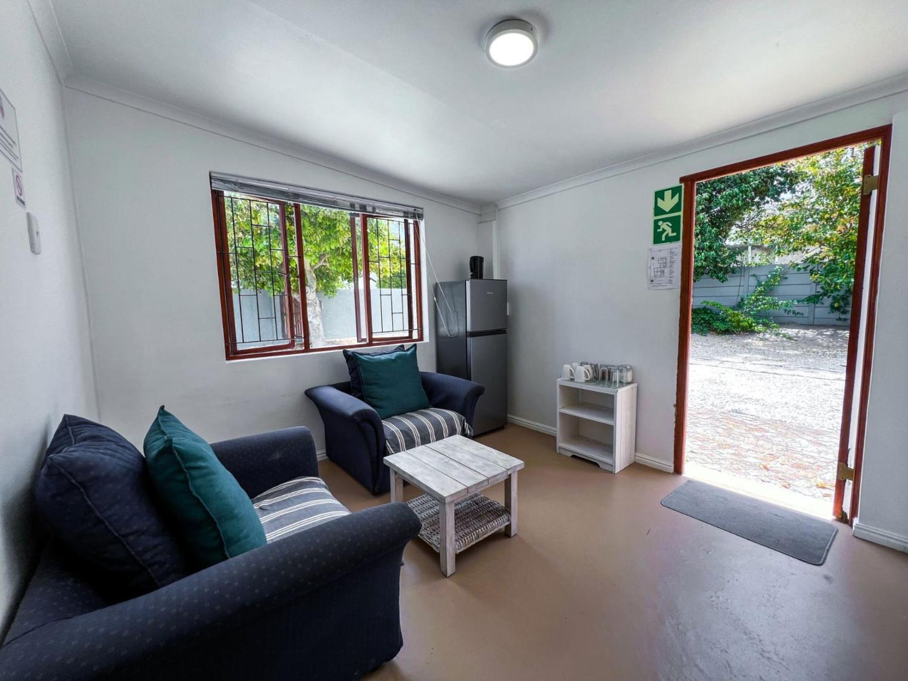 Hermanus Backpackers & Budget Accommodation Zewnętrze zdjęcie